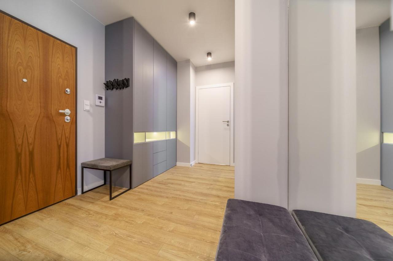 ורשה Bright And Charming- Golden Apartments- City Center&S18 מראה חיצוני תמונה