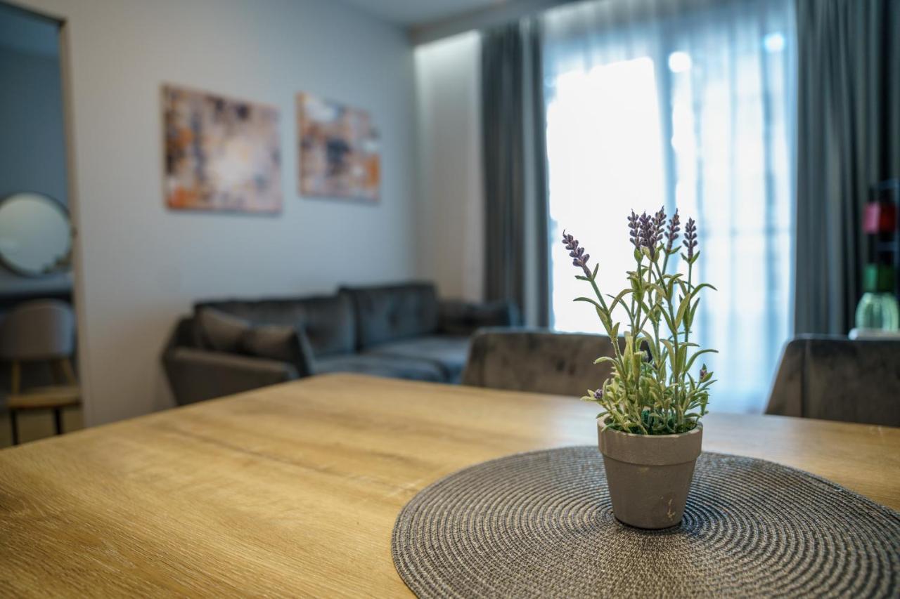 ורשה Bright And Charming- Golden Apartments- City Center&S18 מראה חיצוני תמונה