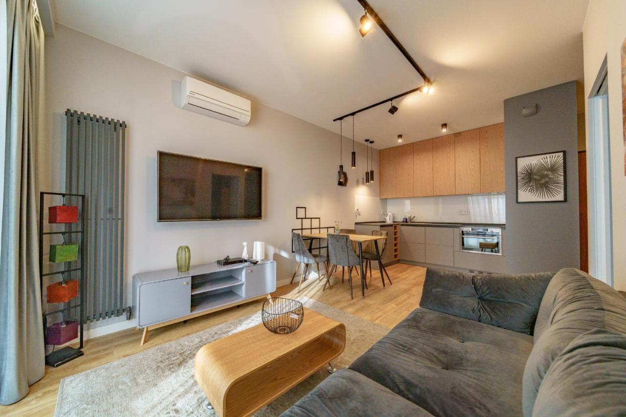 ורשה Bright And Charming- Golden Apartments- City Center&S18 מראה חיצוני תמונה