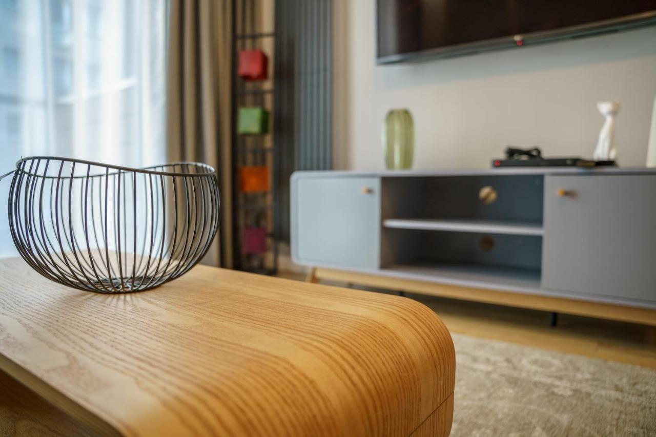 ורשה Bright And Charming- Golden Apartments- City Center&S18 מראה חיצוני תמונה