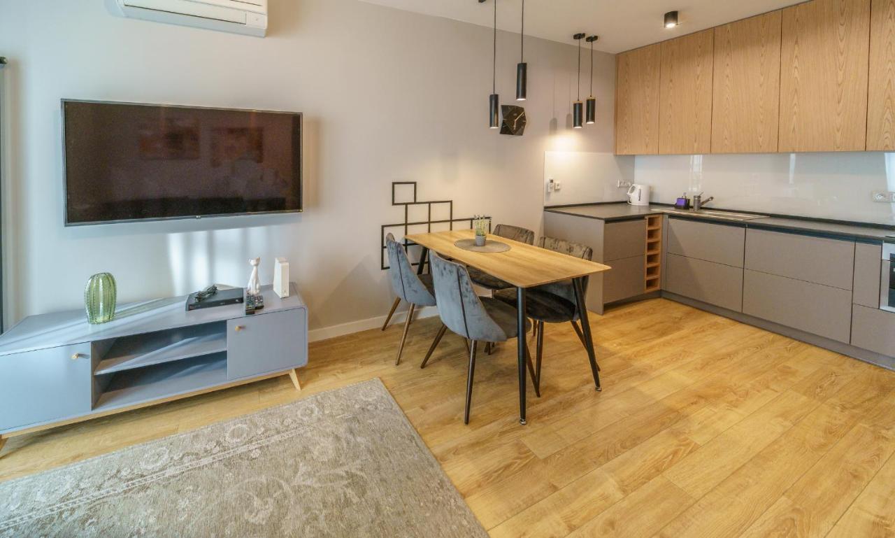 ורשה Bright And Charming- Golden Apartments- City Center&S18 מראה חיצוני תמונה