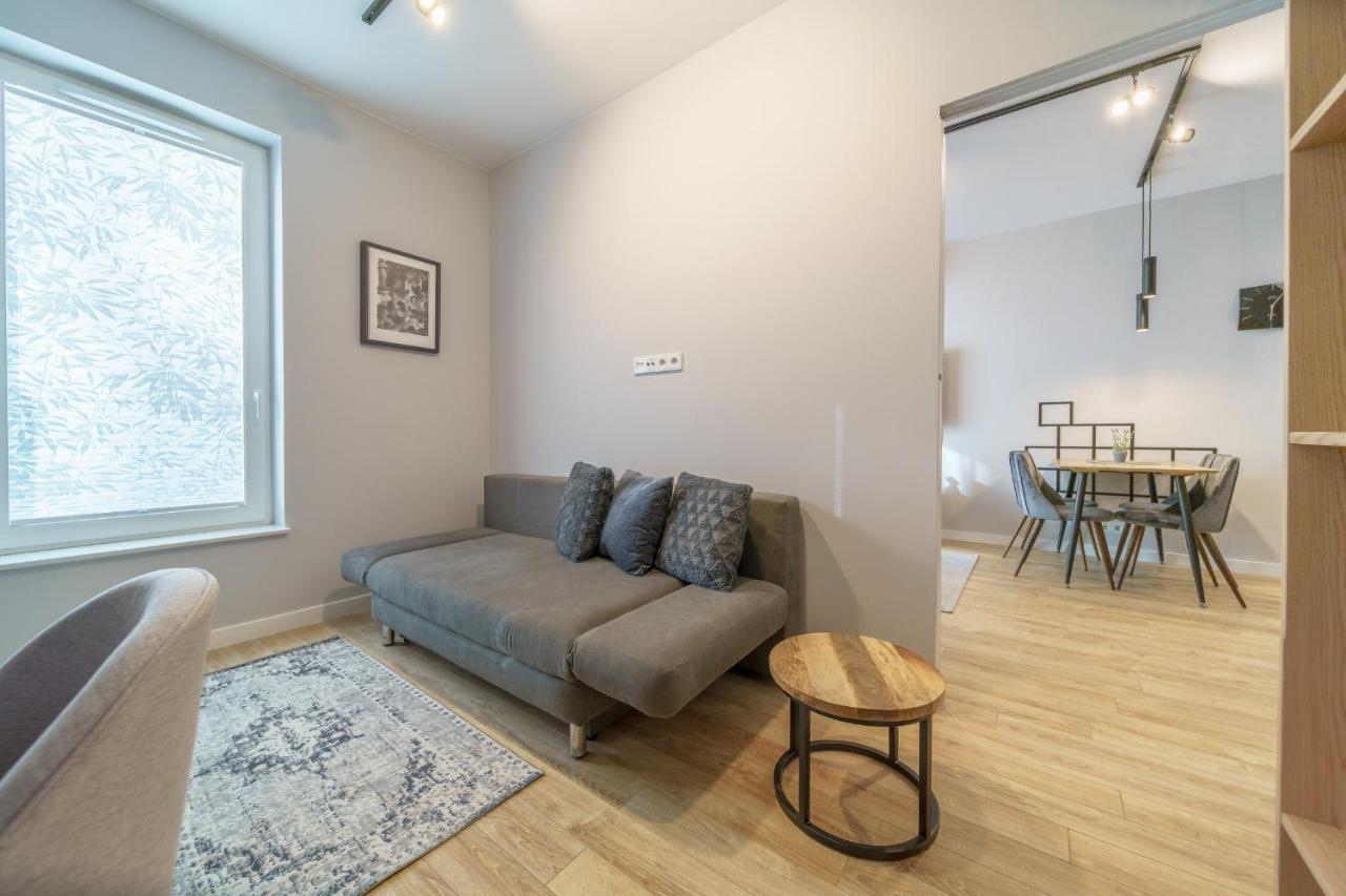 ורשה Bright And Charming- Golden Apartments- City Center&S18 מראה חיצוני תמונה